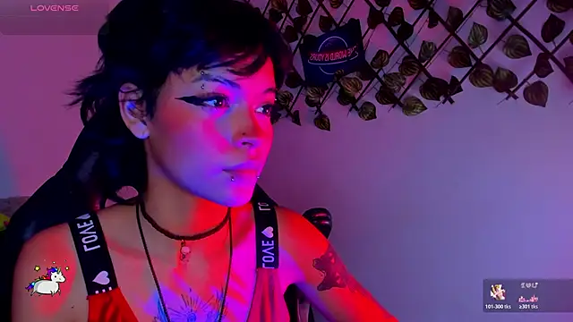 Snapshot of Anny_Kiitty chatting on June 18, 6:35 am Anny Kiitty online show from June 18, 6:35 am