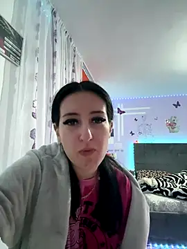 Snapshot of elenaalena chatting on December 17, 6:36 pm elenaalena online show from December 17, 6:36 pm