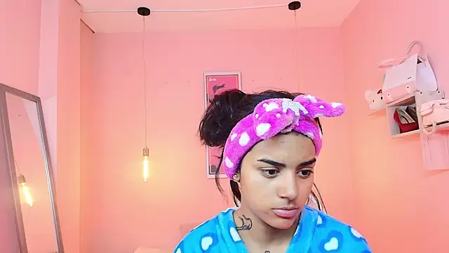 Milu carbajal x online show from January 17, 1:05 pm