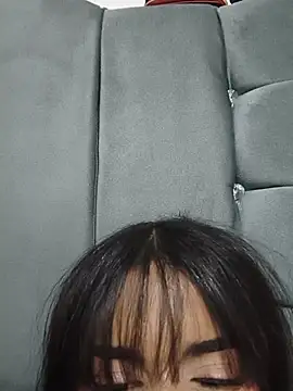 Snapshot of Milu_carbajal_x chatting on June 21, 4:48 am Milu carbajal x online show from June 21, 4:48 am