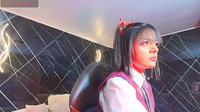 Snapshot of Milu_carbajal_x chatting on July 25, 3:15 am Milu carbajal x online show from July 25, 3:15 am