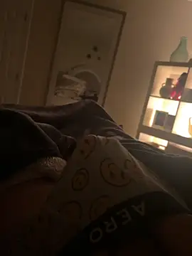 Snapshot of daddyshomeee_ chatting on March 1, 7:10 am daddyshomeee online show from March 1, 7:10 am