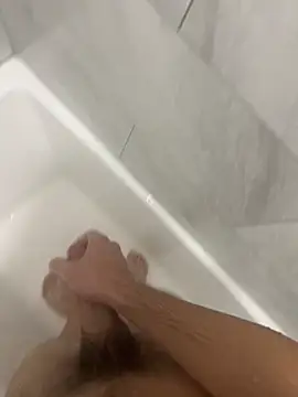 Snapshot of daddyshomeee_ chatting on March 11, 11:11 pm daddyshomeee online show from March 11, 11:11 pm