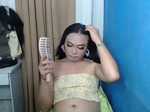 Miss Adalia Rose online show from April 12, 12:26 am