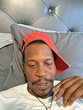 Snapshot of yourboy501withthebig1 chatting on July 15, 10:48 pm yourboy501withthebig1 online show from July 15, 10:48 pm