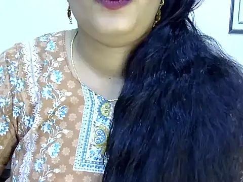 Snapshot of Muskan_Jha chatting on May 5, 2:03 pm Muskan Jha online show from May 5, 2:03 pm
