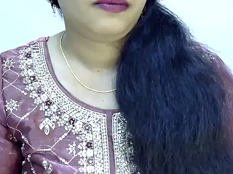 Snapshot of Muskan_Jha chatting on May 8, 2:39 am Muskan Jha online show from May 8, 2:39 am