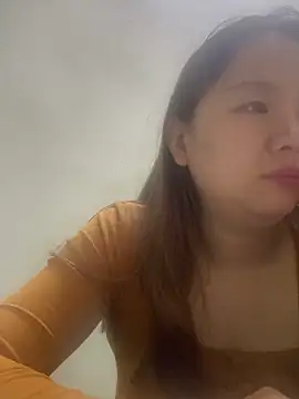 yiyi0316 online show from May 11, 1:55 am