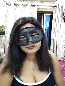 Cute-richa1 online show from May 1, 5:28 pm