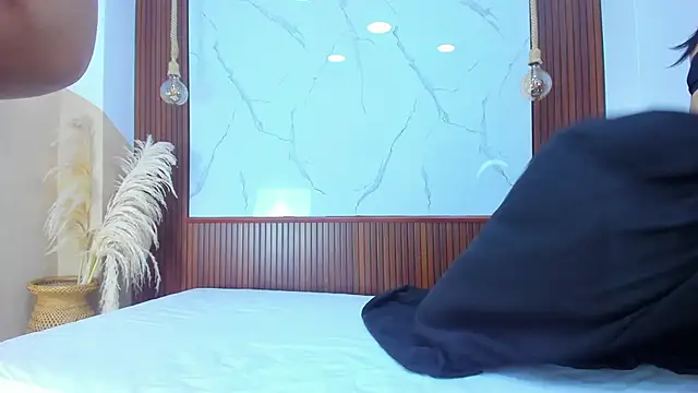 Loversinfire2 online show from December 2, 8:15 pm