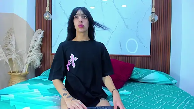 Loversinfire2 online show from December 4, 8:28 pm