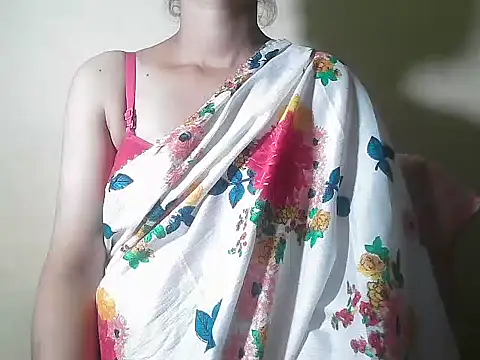 Snapshot of mohini-rani chatting on November 16, 6:24 pm mohini-rani online show from November 16, 6:24 pm