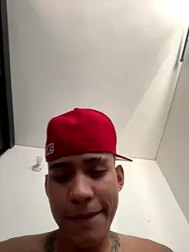 Snapshot of Scott_hots69 chatting on November 17, 6:35 pm Scott hots69 online show from November 17, 6:35 pm