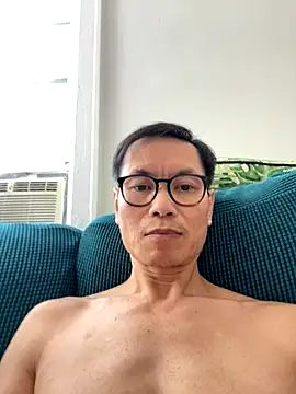 Snapshot of AssaBT chatting on November 17, 6:46 pm AssaBT online show from November 17, 6:46 pm