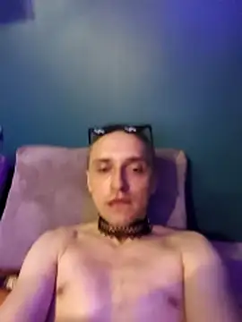 Snapshot of Joffrey69v420 chatting on March 8, 12:30 am Joffrey69v420 online show from March 8, 12:30 am