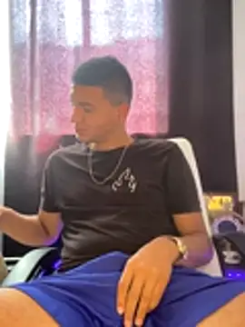 lester rose online show from December 14, 4:01 pm