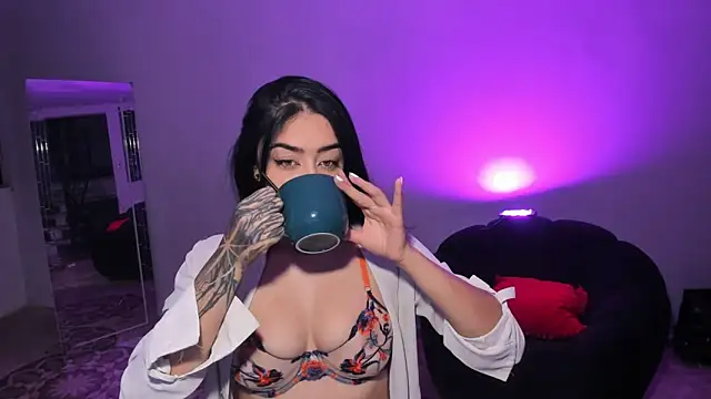 Snapshot of -Kennya chatting on March 6, 11:56 pm -Kennya online show from March 6, 11:56 pm