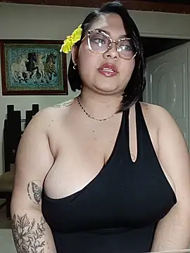 Snapshot of Anna_Lucia88 chatting on November 22, 7:18 am Anna Lucia88 online show from November 22, 7:18 am