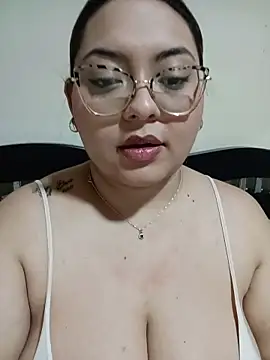 Snapshot of Anna_Lucia88 chatting on February 4, 6:52 am Anna Lucia88 online show from February 4, 6:52 am