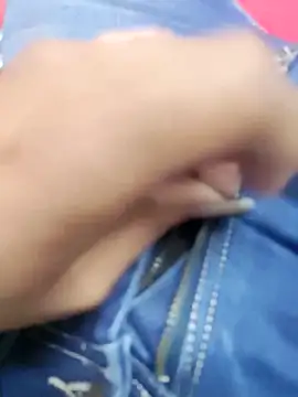 Snapshot of Shivona chatting on December 14, 9:47 am Shivona online show from December 14, 9:47 am