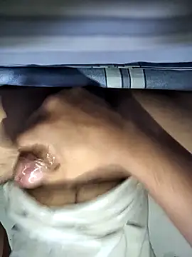 Snapshot of Shivona chatting on December 18, 3:18 pm Shivona online show from December 18, 3:18 pm