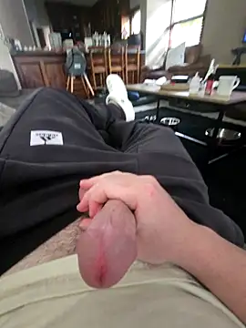 Snapshot of Cheekoy06 chatting on November 16, 12:11 pm Cheekoy06 online show from November 16, 12:11 pm