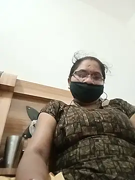 Snapshot of Menka_cut34 chatting on June 20, 3:04 pm Menka cut34 online show from June 20, 3:04 pm