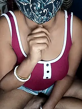 Snapshot of arpitaroy0 chatting on November 19, 2:17 pm arpitaroy0 online show from November 19, 2:17 pm