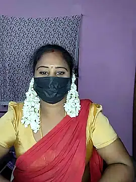 Snapshot of Tamil_devagi chatting on May 8, 8:19 am Tamil devagi online show from May 8, 8:19 am
