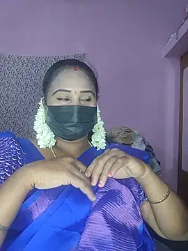 Snapshot of Tamil_devagi chatting on July 17, 6:02 pm Tamil devagi online show from July 17, 6:02 pm