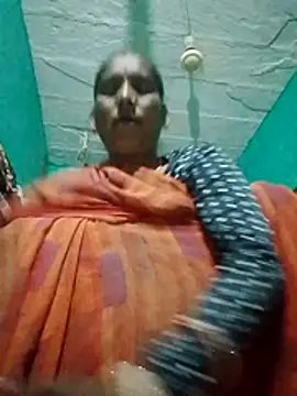 Snapshot of Xx_savita chatting on May 25, 5:41 pm Xx savita online show from May 25, 5:41 pm