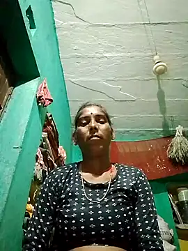 Snapshot of Xx_savita chatting on June 27, 11:43 pm Xx savita online show from June 27, 11:43 pm