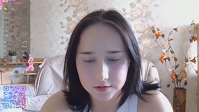 Snapshot of TianaMeiser chatting on June 12, 11:09 am TianaMeiser online show from June 12, 11:09 am