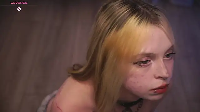 ElvenQueen online show from March 11, 2:34 pm