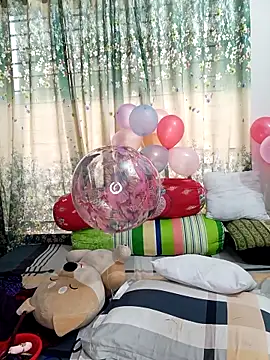 Snapshot of Sexy-Jara1 chatting on March 2, 2:14 am Sexy-Jara1 online show from March 2, 2:14 am