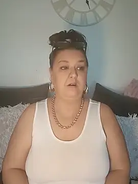 Snapshot of Nova-WiseX chatting on November 30, 9:24 am Nova-WiseX online show from November 30, 9:24 am