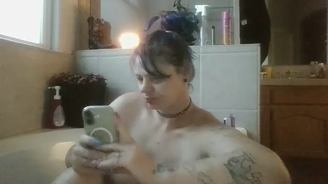 Snapshot of anitabonghit chatting on July 20, 12:51 pm anitabonghit online show from July 20, 12:51 pm