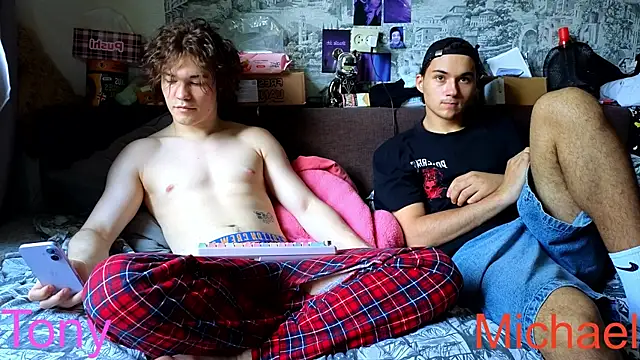 Snapshot of jordanjock chatting on July 13, 9:56 am jordanjock online show from July 13, 9:56 am