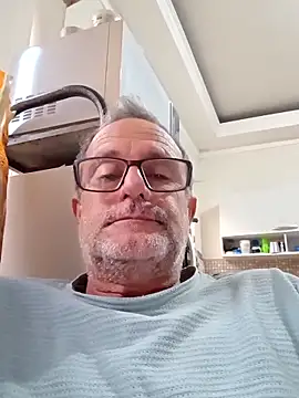 Snapshot of nard53 chatting on May 3, 11:38 am nard53 online show from May 3, 11:38 am