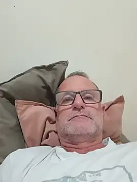 Snapshot of nard53 chatting on June 17, 10:21 pm nard53 online show from June 17, 10:21 pm