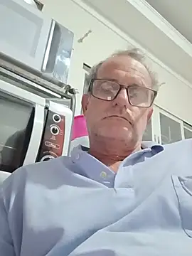 Snapshot of nard53 chatting on July 20, 9:34 am nard53 online show from July 20, 9:34 am