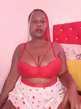 Snapshot of melanin_lizzy chatting on May 18, 11:05 am melanin lizzy online show from May 18, 11:05 am