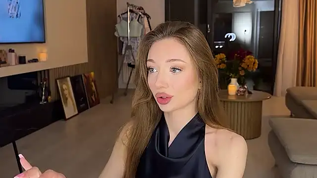 Snapshot of Jolienne chatting on June 7, 8:01 pm Jolienne online show from June 7, 8:01 pm