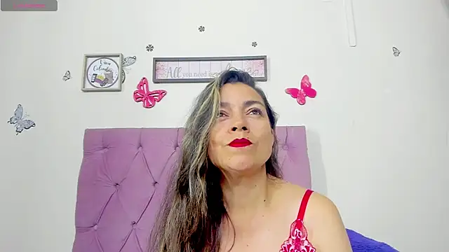 Snapshot of _nanycute_ chatting on April 3, 12:41 am nanycute online show from April 3, 12:41 am