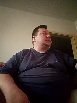 Snapshot of Sucker_CV chatting on December 19, 8:21 am Sucker CV online show from December 19, 8:21 am