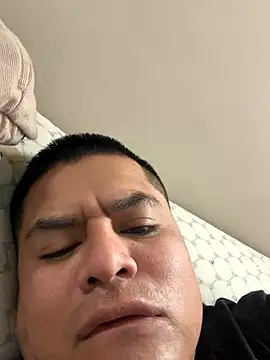 Snapshot of Pelotas2000 chatting on January 8, 7:43 am Pelotas2000 online show from January 8, 7:43 am