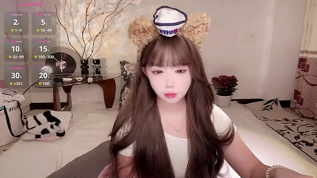 Snapshot of lucky-188 chatting on November 22, 8:13 am lucky-188 online show from November 22, 8:13 am