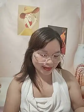 Snapshot of Cover-baa chatting on July 26, 3:30 pm Cover-baa online show from July 26, 3:30 pm