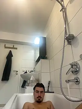 Snapshot of babyyboy696 chatting on November 17, 11:27 am babyyboy696 online show from November 17, 11:27 am