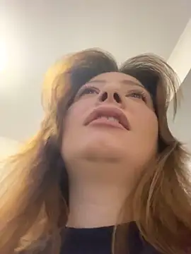 AmberRosewood online show from March 14, 4:40 am